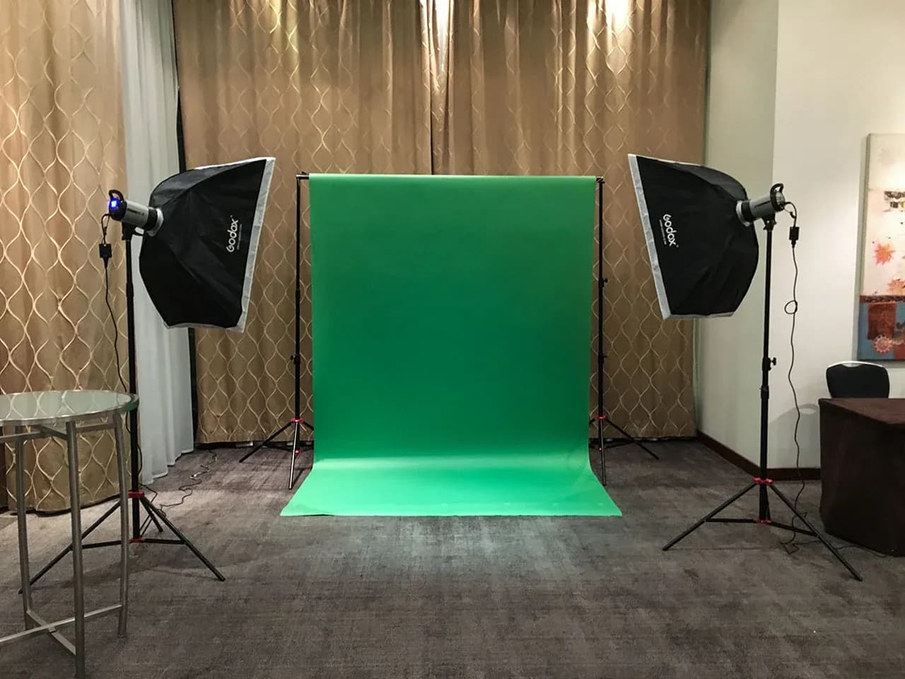 Оборудование Little Planet: хромакей фон и студийный свет для съемки