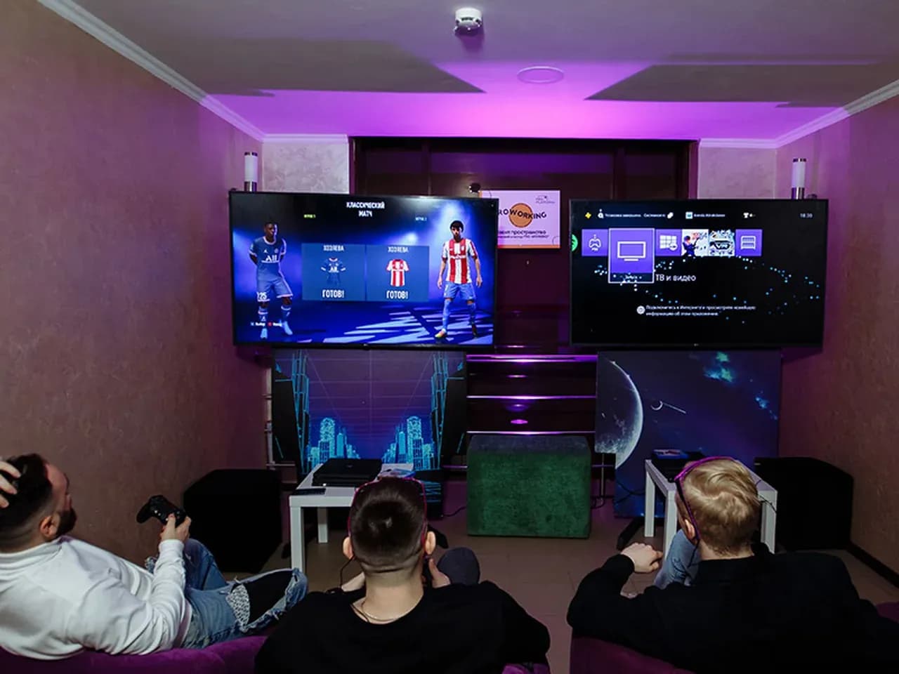 Вариант размещения PS с пуфиками при доставке под ключ