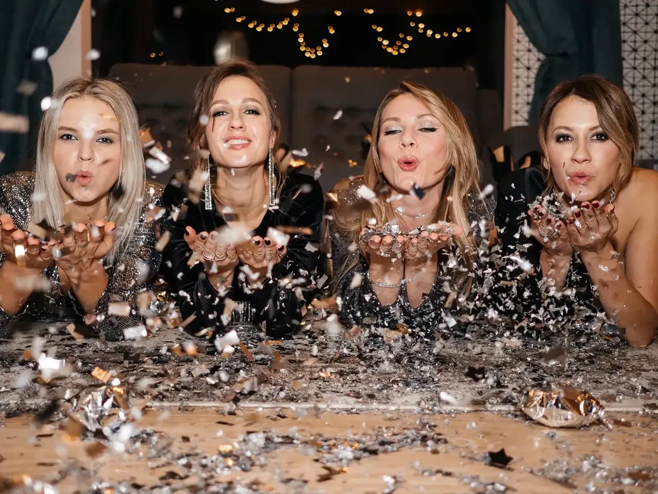 Девичник image