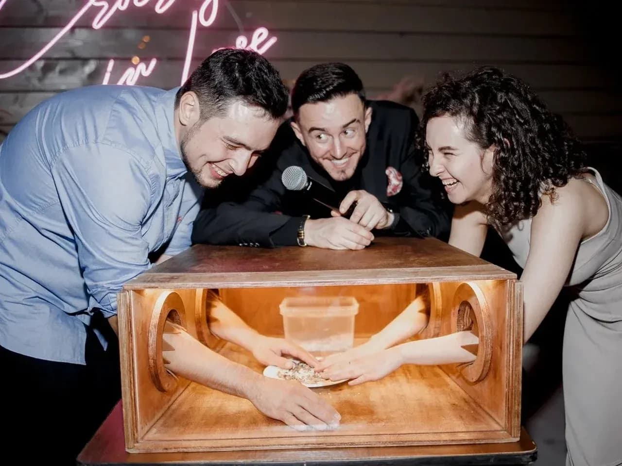 Интерактив с секретом в боксе